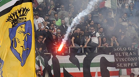 Letter-bomb attack injures ten Torino fans