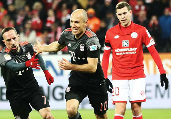 Mainz 1 - 3 Bayern Munich: Lewandowski nets twice as Bayern Munich battle back to beat Mainz